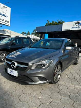 MERCEDES-BENZ CLA 200 1.6 URBAN 16V FLEX 4P AUTOMÁTICO MERCEDES-BENZ CLA 200 1.6 URBAN 16V FLEX 4P AUTOMÁTICO